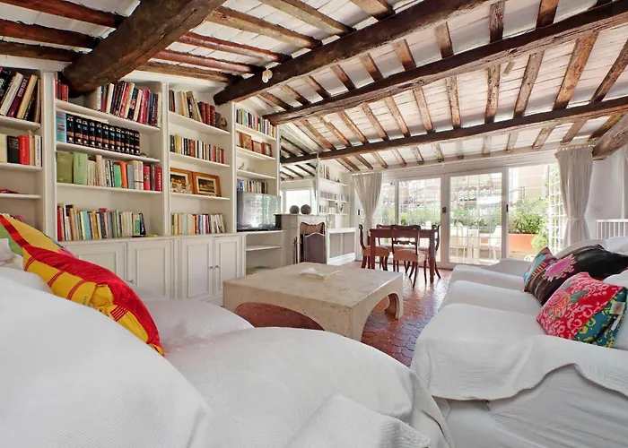 Magical Navona Duplex With Terrace By Halldis Rzym